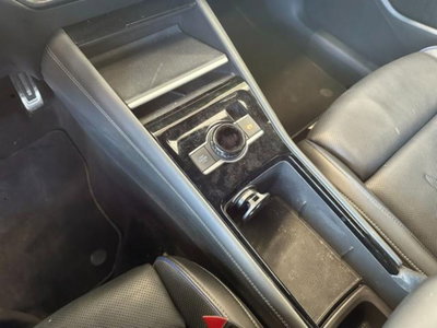 Volkswagen Tiguan 2.0 tdi R-Line 4motion 193cv dsg (16)