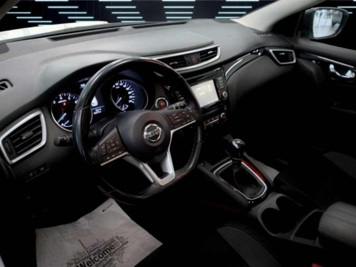 Nissan Qashqai 1.3 DIG-T 140 CV N-Connecta (15)