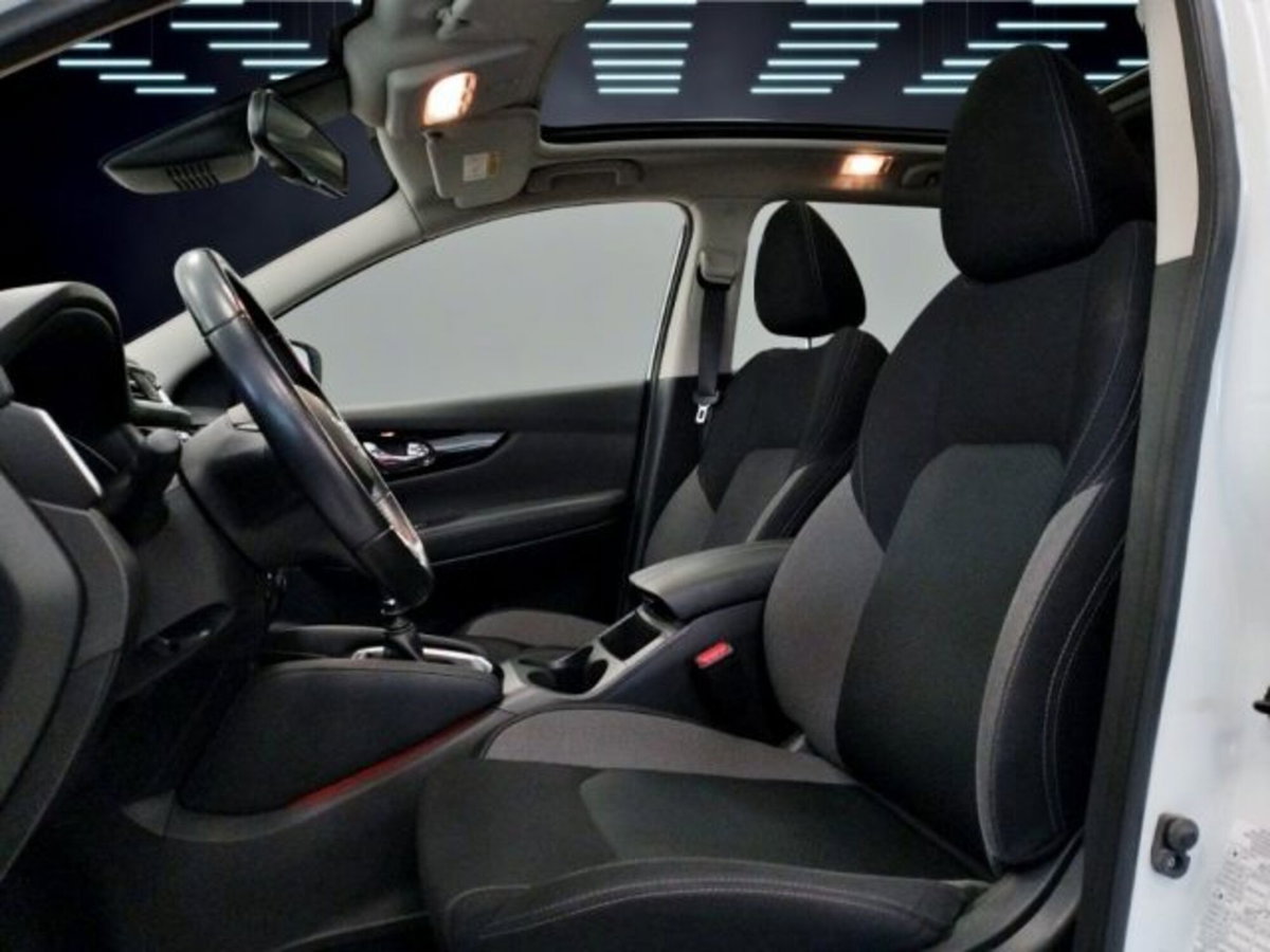 Nissan Qashqai 1.3 DIG-T 140 CV N-Connecta (16)
