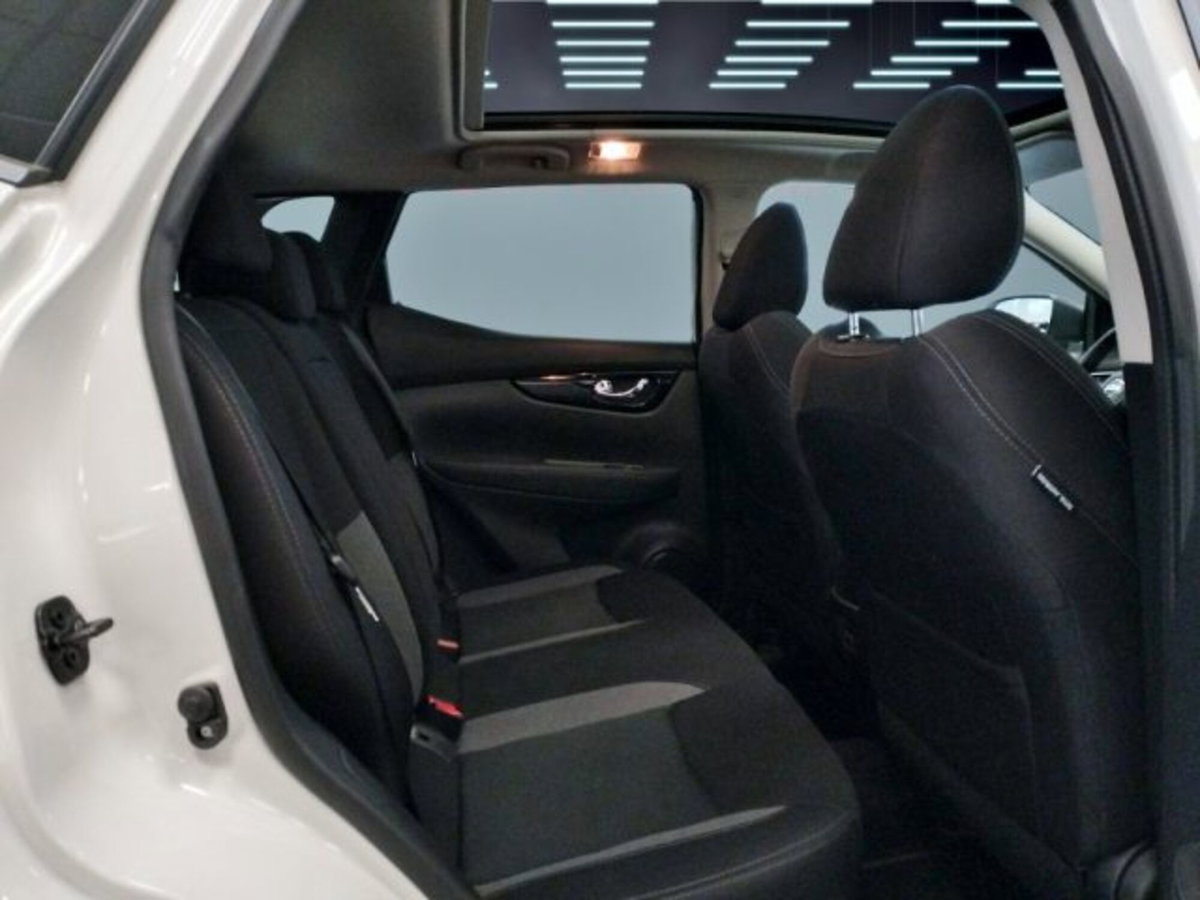 Nissan Qashqai 1.3 DIG-T 140 CV N-Connecta (19)