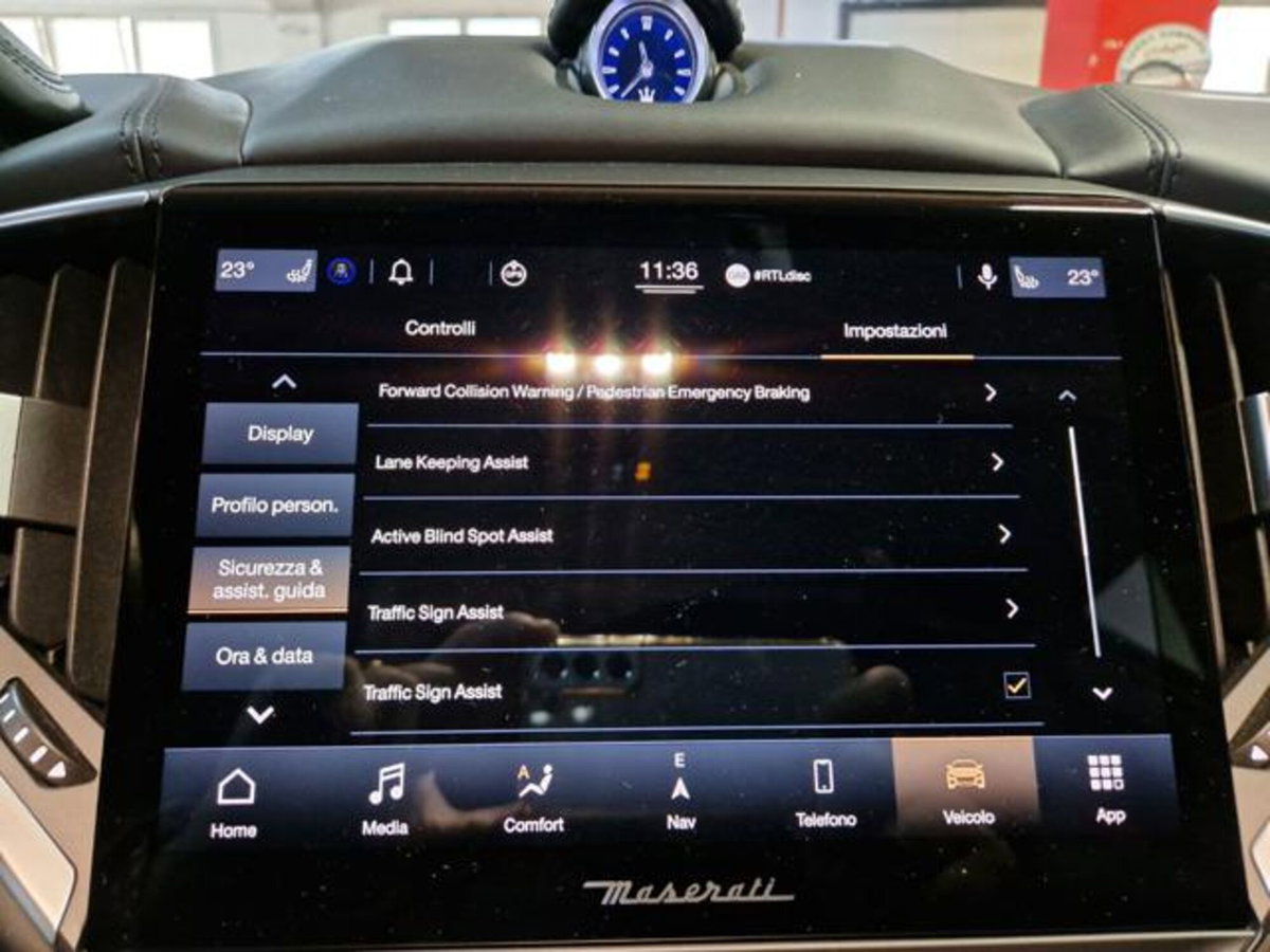 Maserati Ghibli Ghibli V6 Granlusso (5)