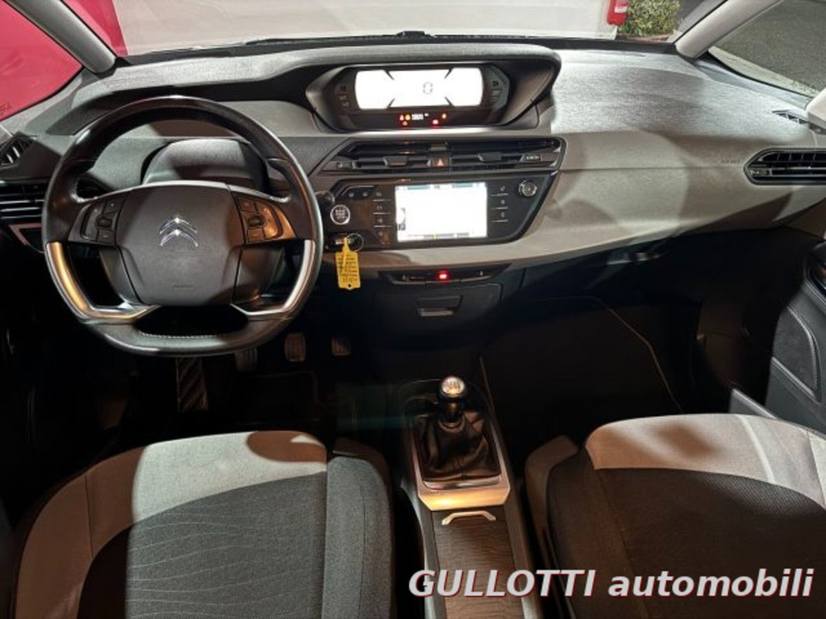 Citroen Grand C4 Picasso 1.6 e-HDi 115 Seduction (11)