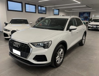 Audi Q3 Sportback 2.0 tdi Business 150cv s-tronic (17)