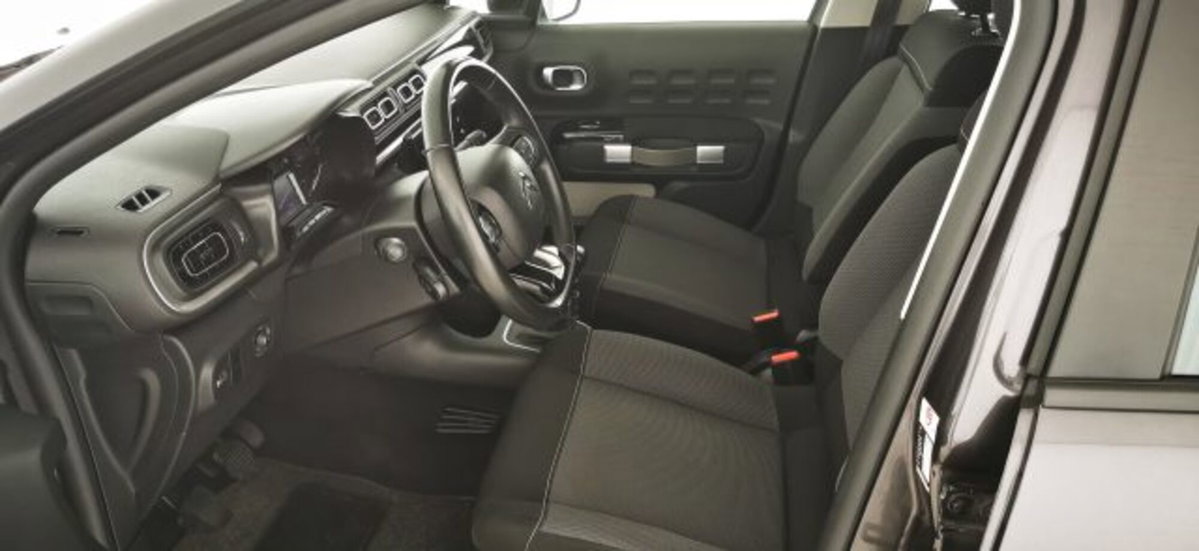 Citroen C3 BlueHDi 100 S&S Shine (13)