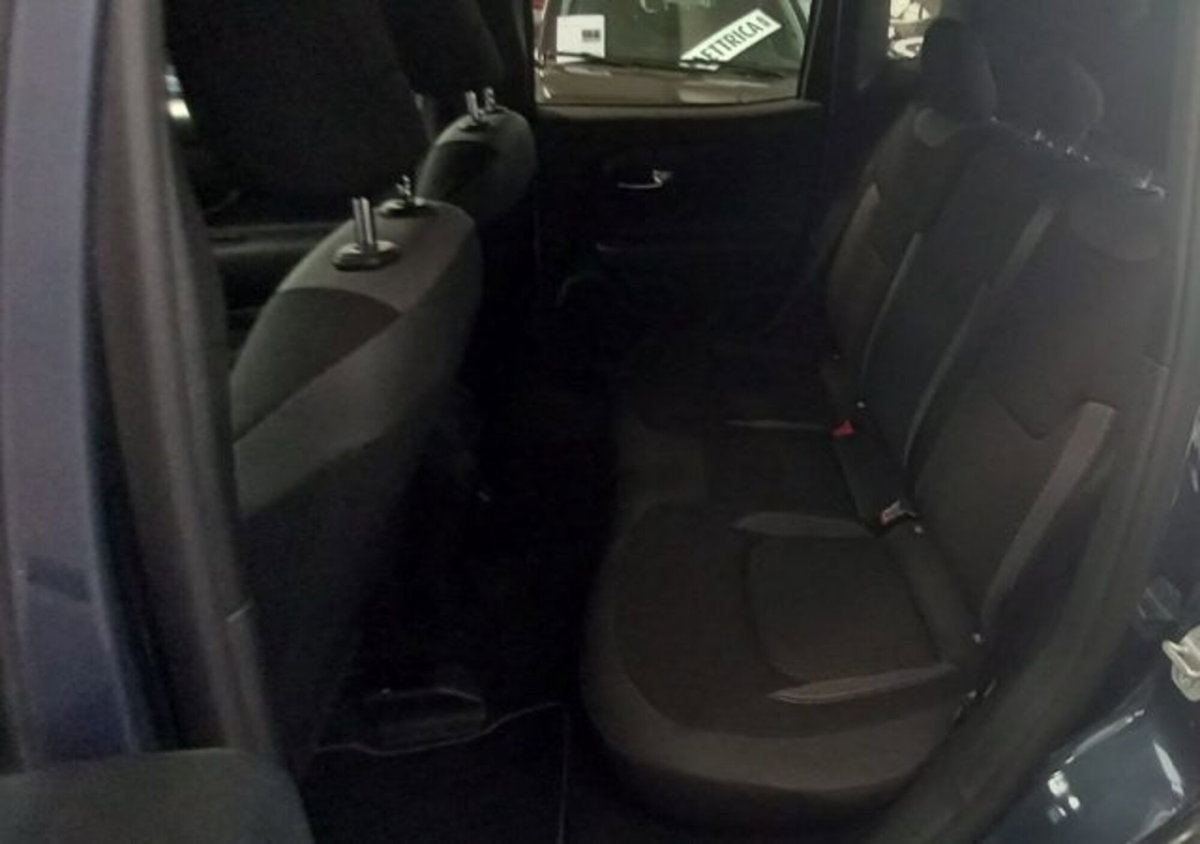 Jeep Renegade 1.6 Mjt 130 CV Limited (7)