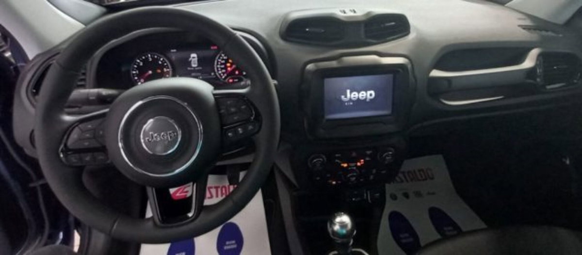 Jeep Renegade 1.6 Mjt 130 CV Limited (9)