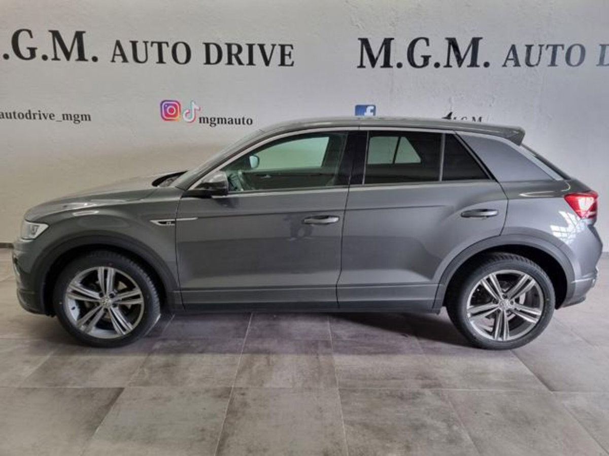 Volkswagen T-Roc 1.5 tsi R-Line (2)