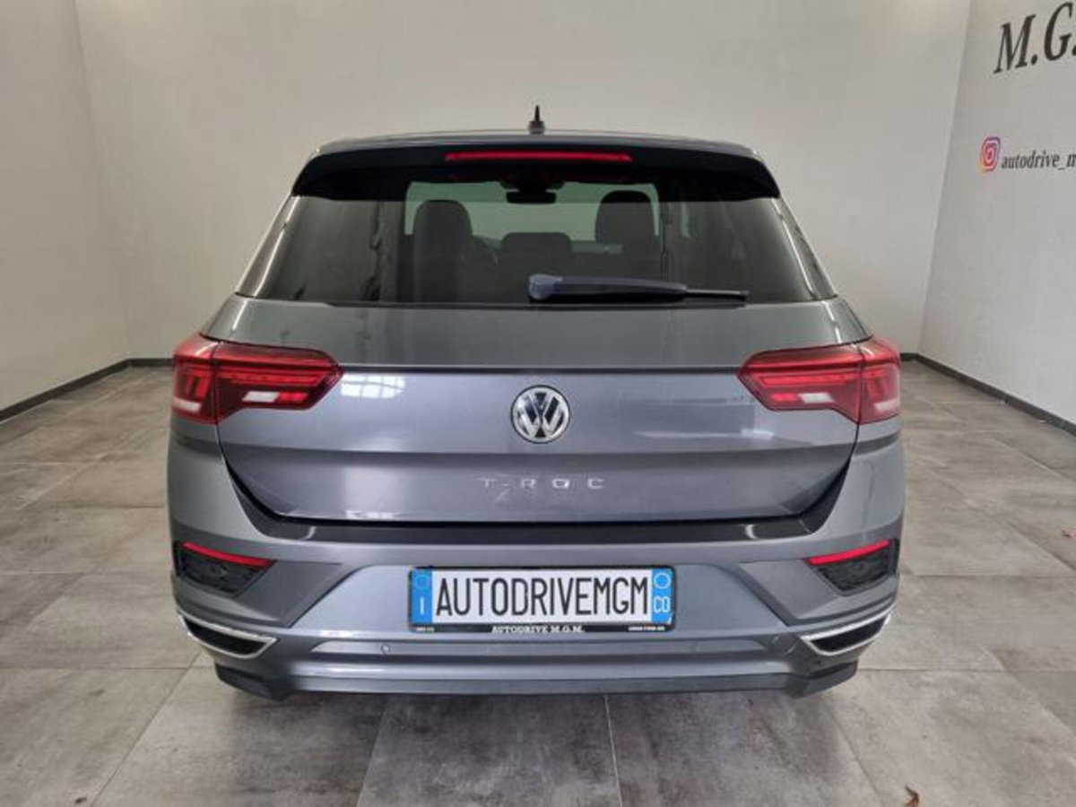 Volkswagen T-Roc 1.5 tsi R-Line (3)