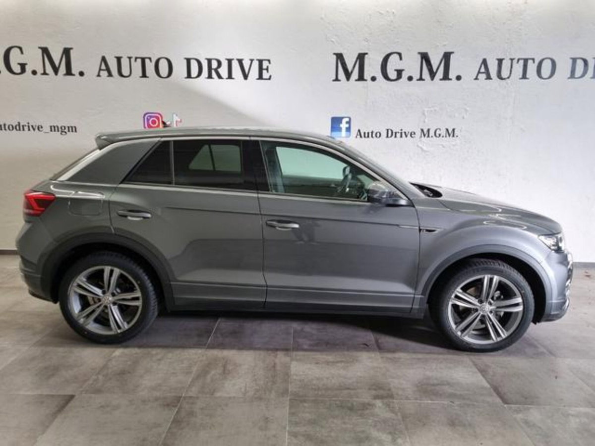 Volkswagen T-Roc 1.5 tsi R-Line (4)