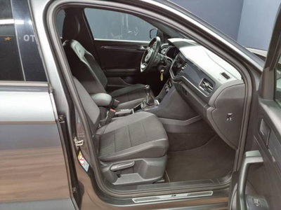 Volkswagen T-Roc 1.5 tsi R-Line (9)