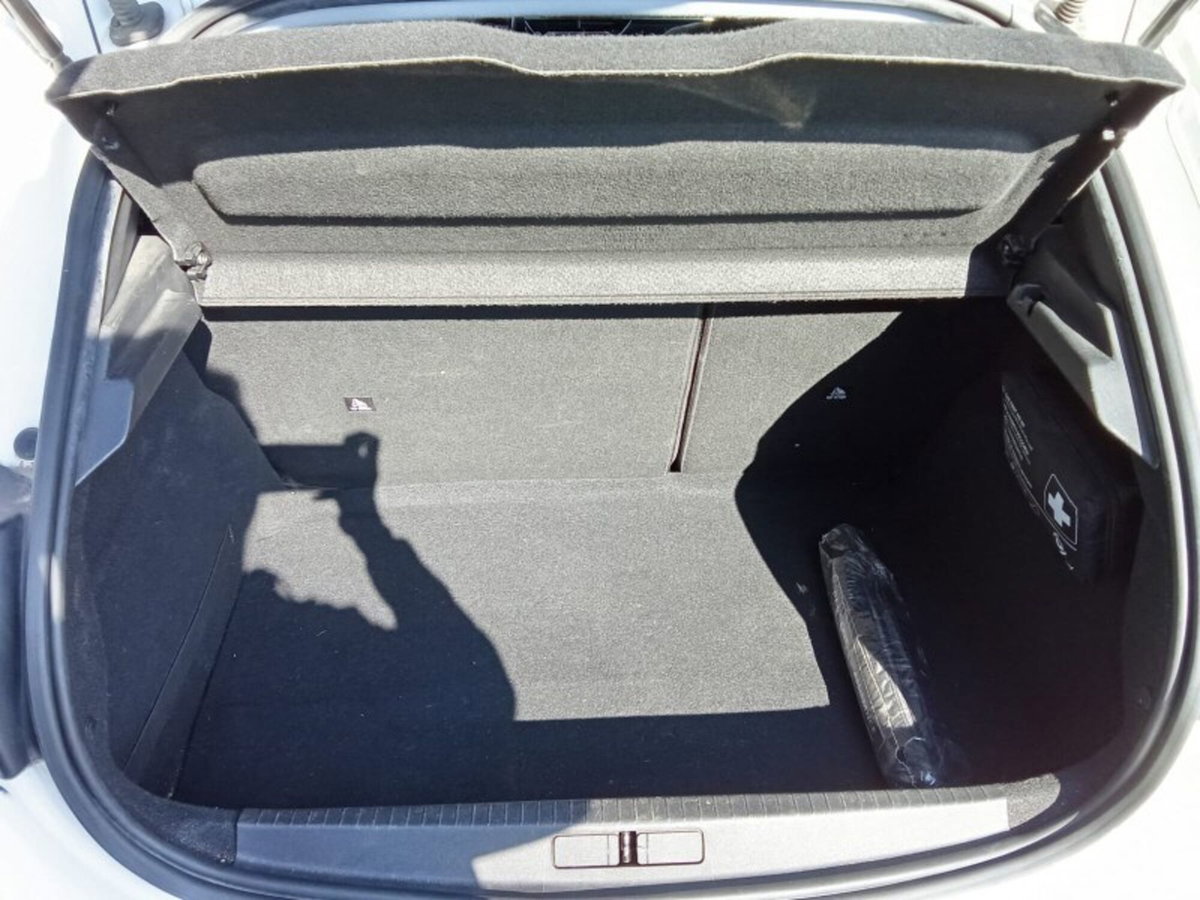 Peugeot 208 PureTech 75 Stop&Start 5 porte Active (10)