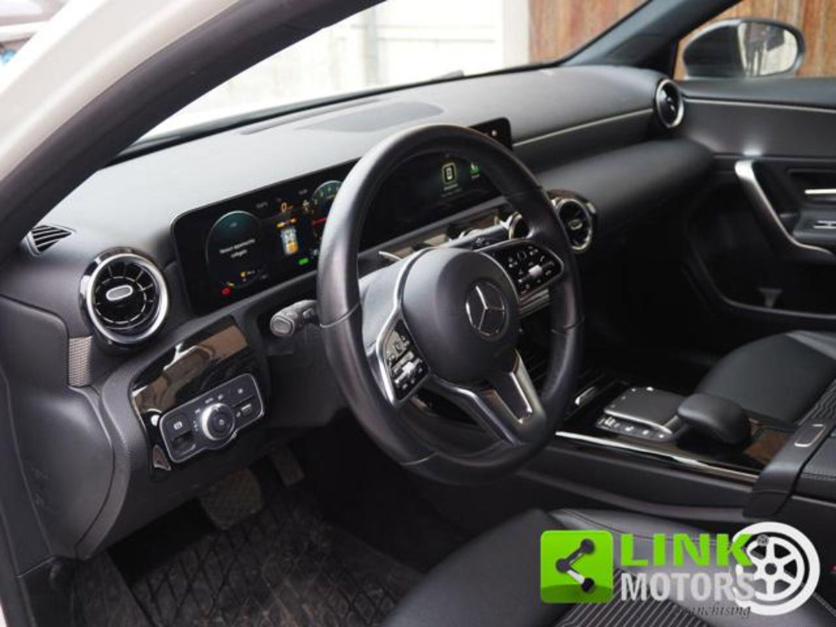 Mercedes-Benz Classe A 250 e phev Advanced auto (4)