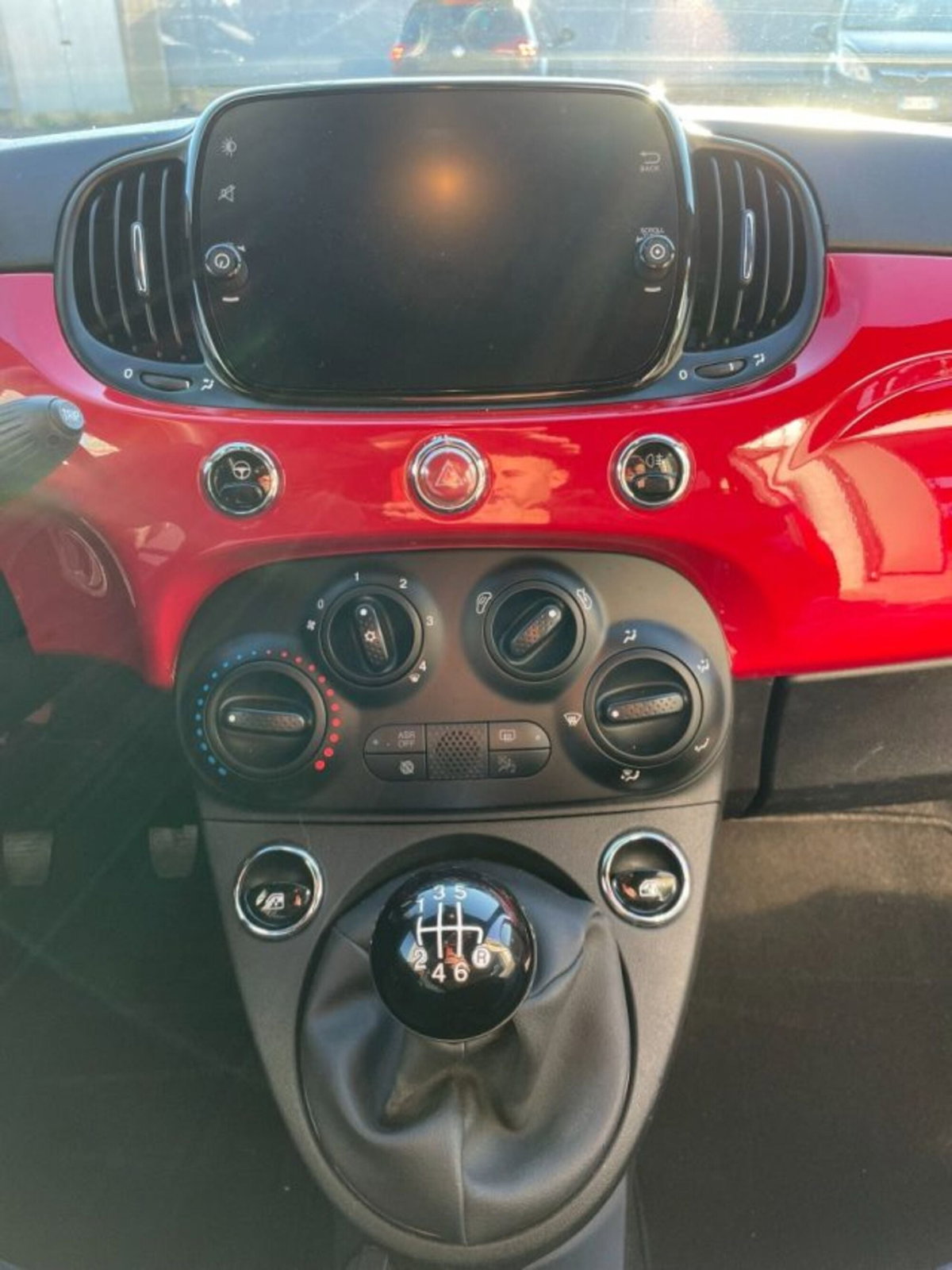 Fiat 500 1.0 Hybrid Connect (9)