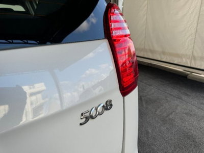 Peugeot 5008 2.0 HDi 163CV aut. Business (18)