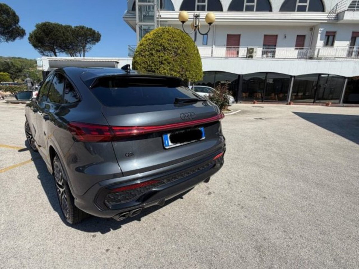 Audi Q5 40 2.0 tfsi mhev 12V S line quattro s-tronic (3)