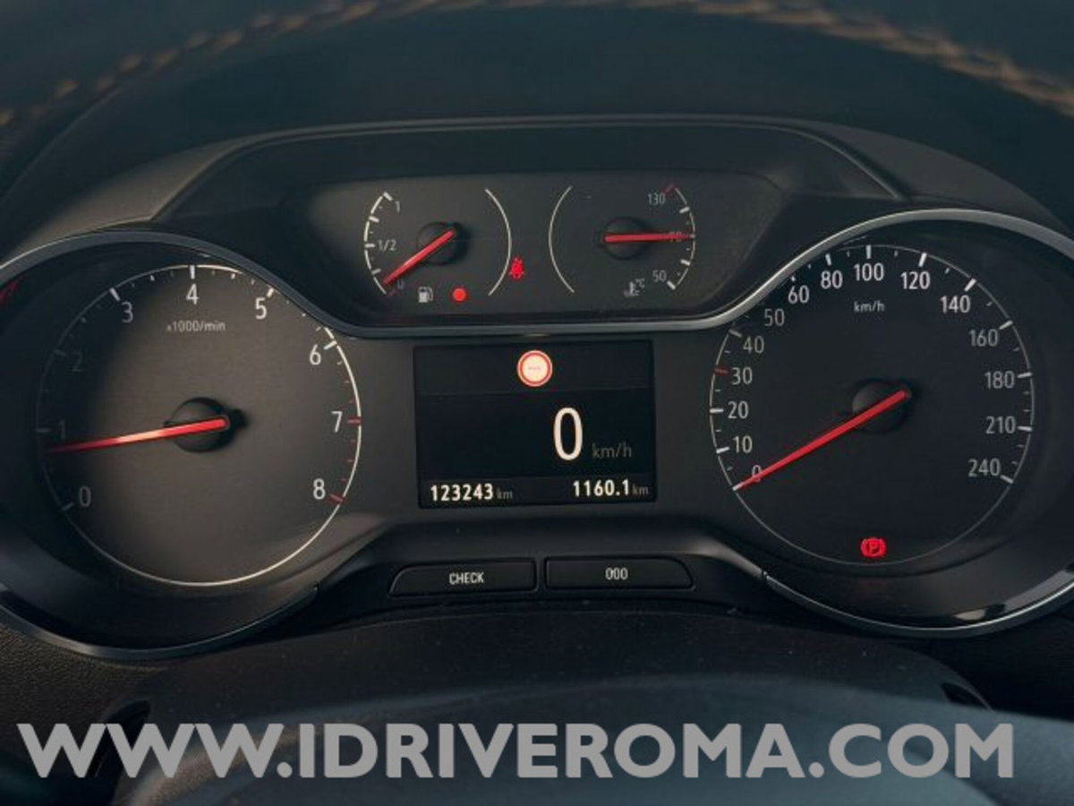Opel Crossland X 1.2 GPL 12V Advance (10)