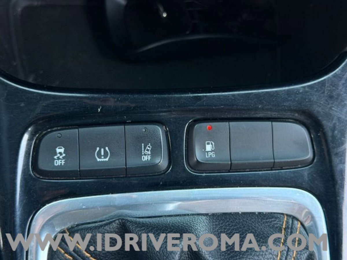 Opel Crossland X 1.2 GPL 12V Advance (12)