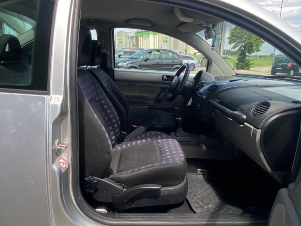 Volkswagen New Beetle TDI (13)