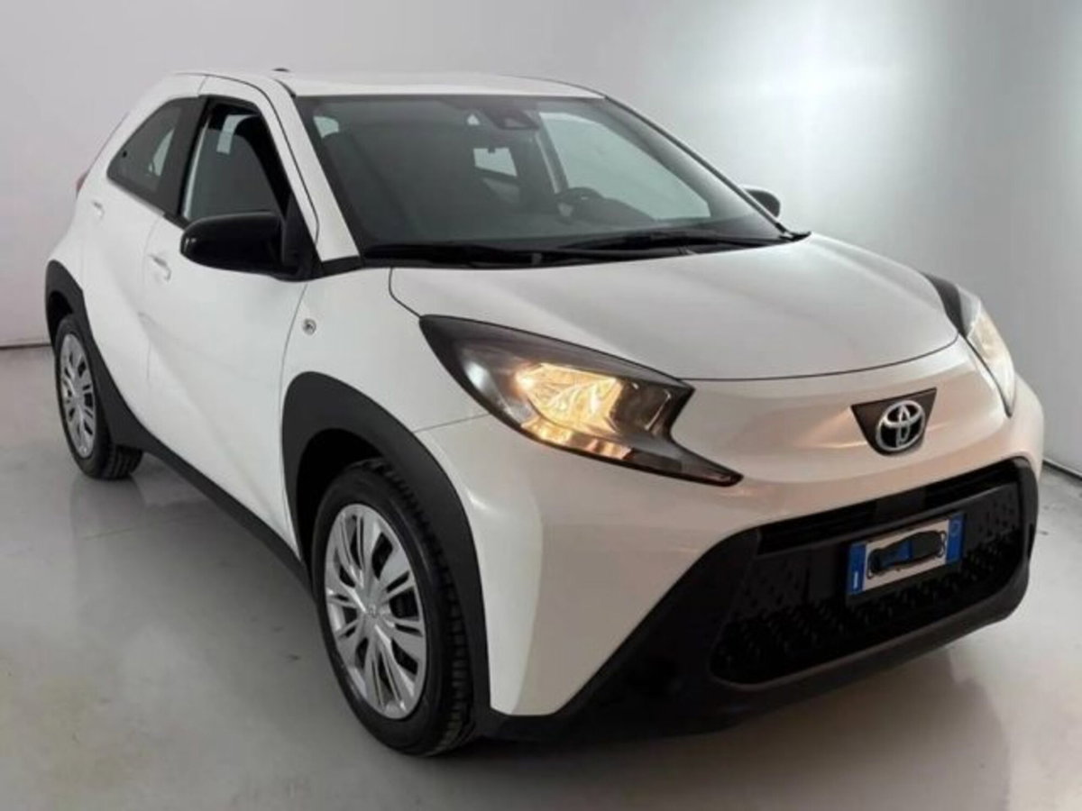 Toyota Aygo X 1.0 VVT-i 72 CV 5 porte Limited Air (5)