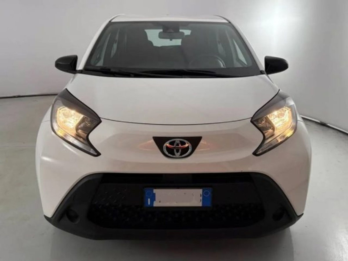 Toyota Aygo X 1.0 VVT-i 72 CV 5 porte Limited Air (6)