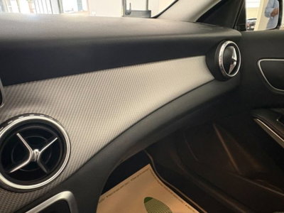 Mercedes-Benz GLA SUV 180 d Business (10)