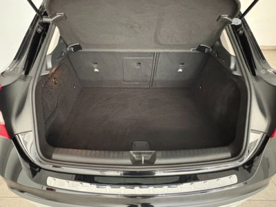 Mercedes-Benz GLA SUV 180 d Business (14)