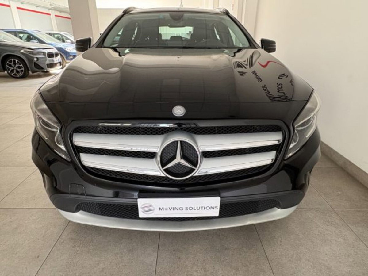 Mercedes-Benz GLA SUV 180 d Business (5)