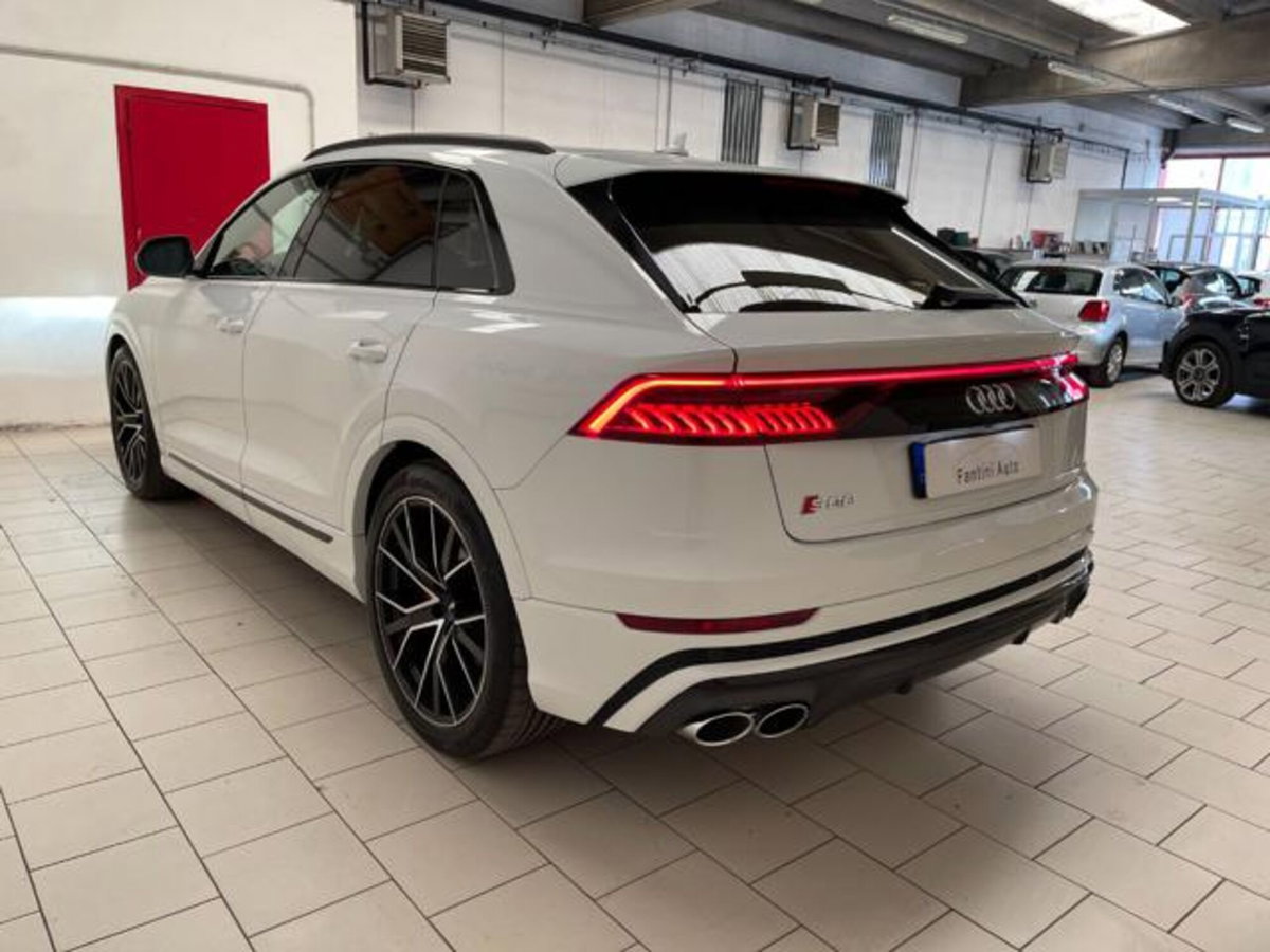 Audi SQ8 TDI quattro tiptronic (4)