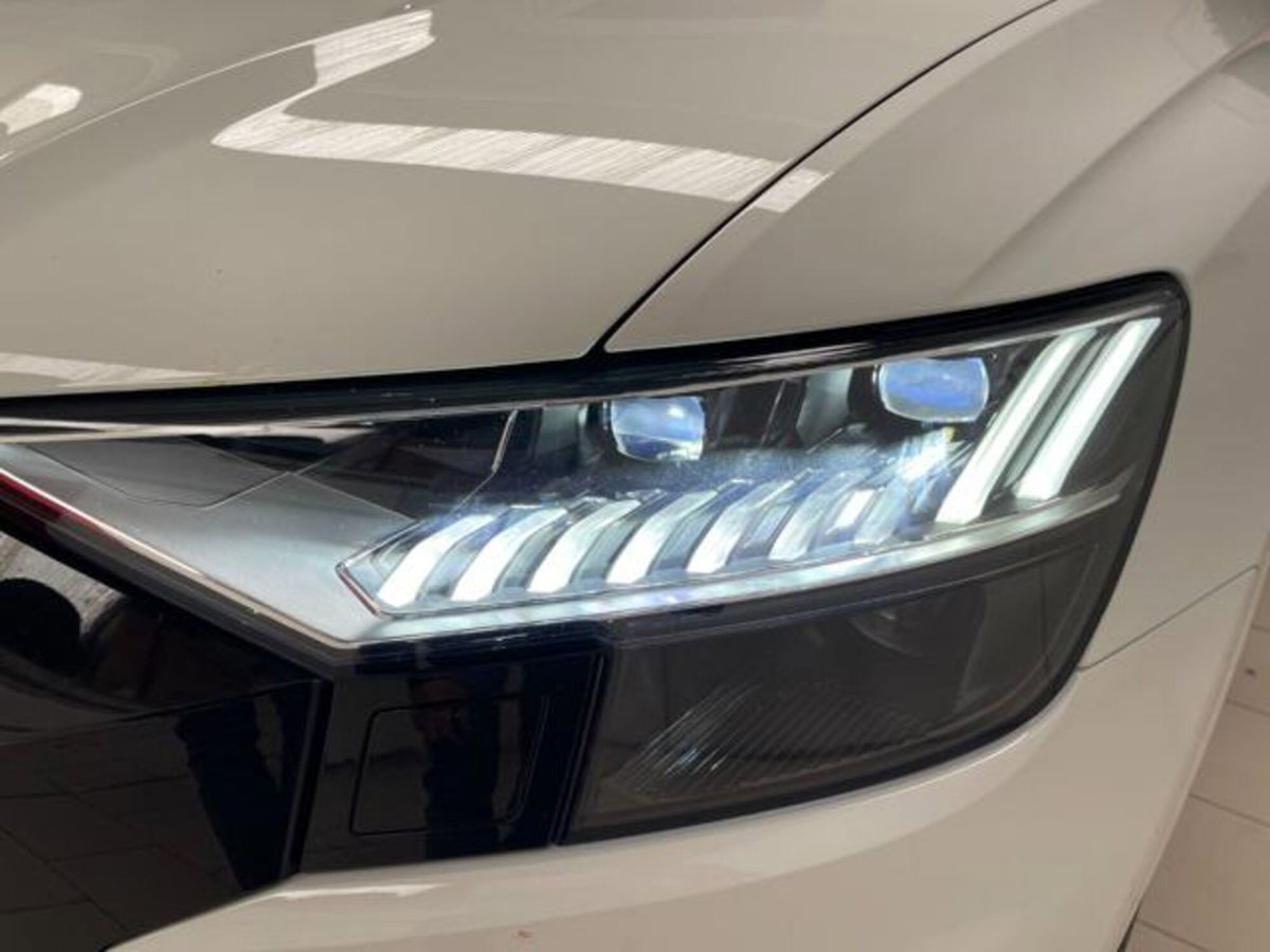 Audi SQ8 TDI quattro tiptronic (8)