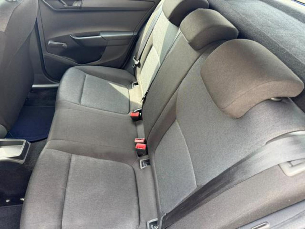 Skoda Fabia 1.0 MPI 60 CV Business (13)
