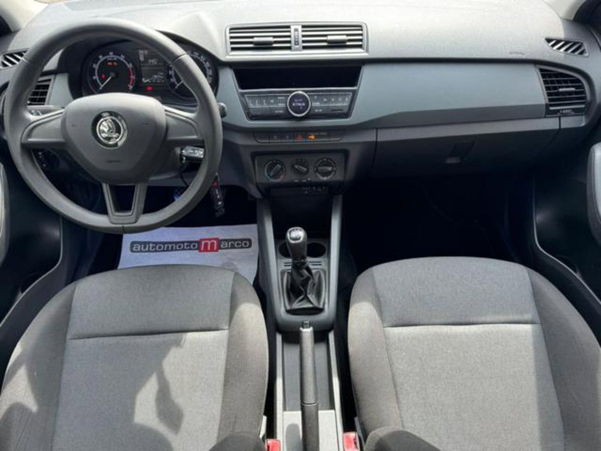 Skoda Fabia 1.0 MPI 60 CV Business (7)