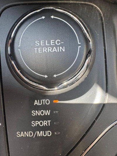 Jeep Cherokee 2.2 Mjt Longitude (13)