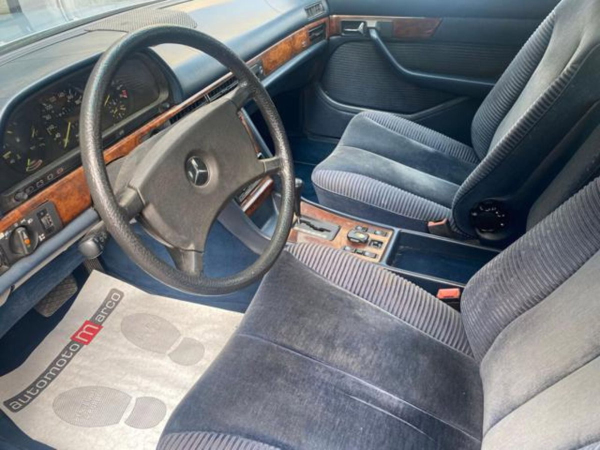 Mercedes-Benz 280 280 SE (8)