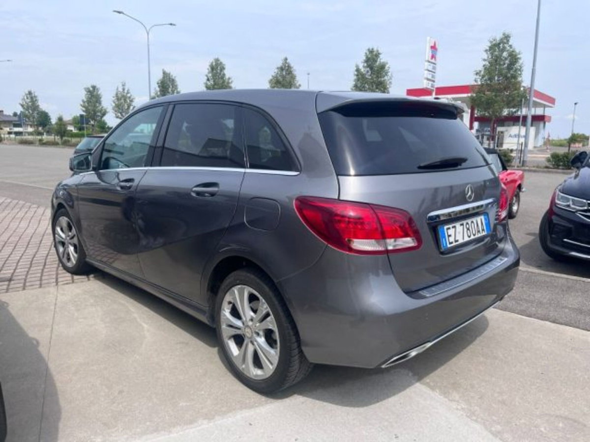 Mercedes-Benz Classe B 180 CDI Premium (4)