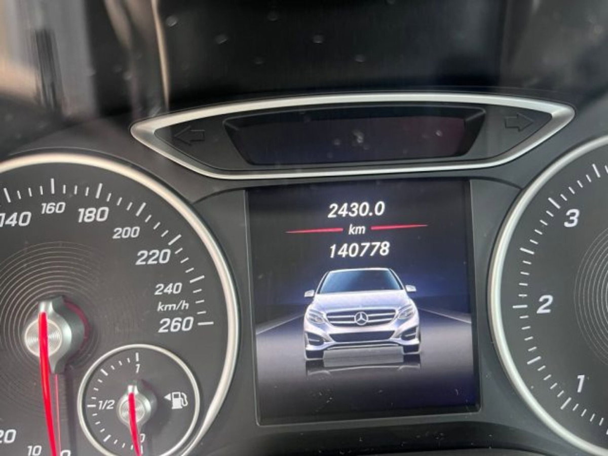 Mercedes-Benz Classe B 180 CDI Premium (9)