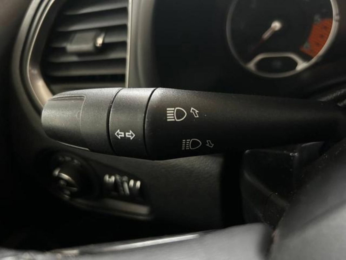 Jeep Renegade 1.6 Mjt 120 CV Limited (17)