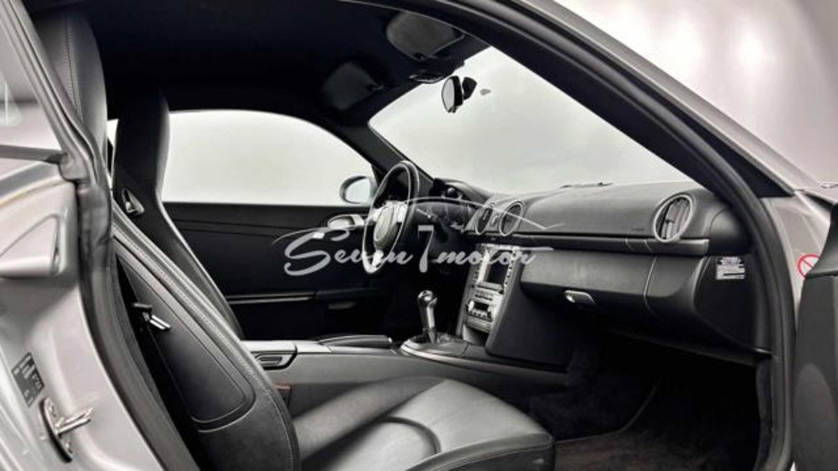 Porsche Cayman 2.7 (13)