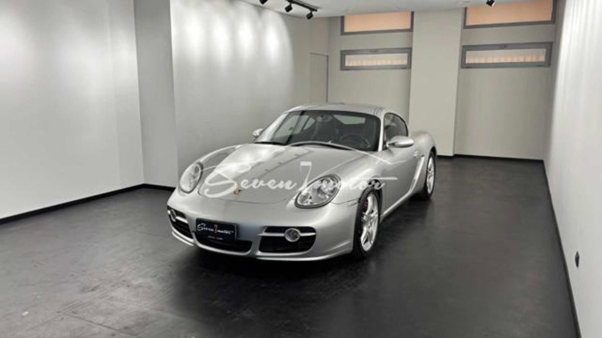 Porsche Cayman 2.7 (3)