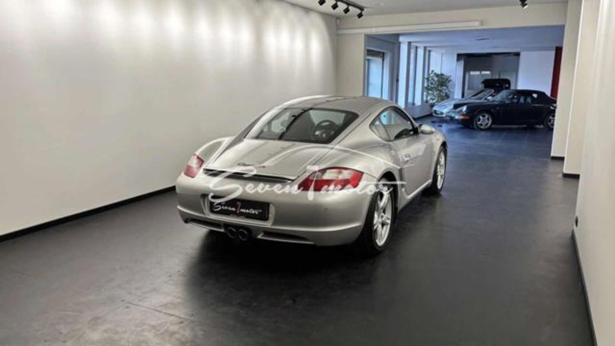 Porsche Cayman 2.7 (6)