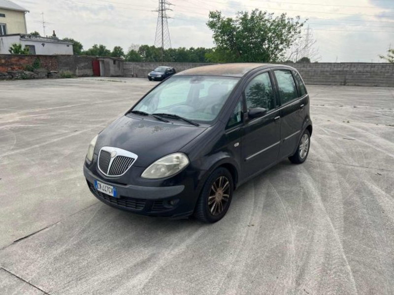 Lancia Musa 1.4 16V Platino