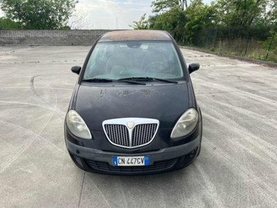 Lancia Musa 1.4 16V Platino (2)