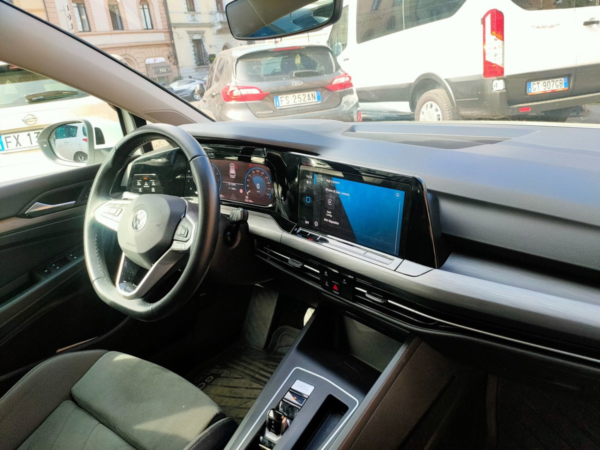 Volkswagen Golf Variant 1.5 TGI DSG Style (18)