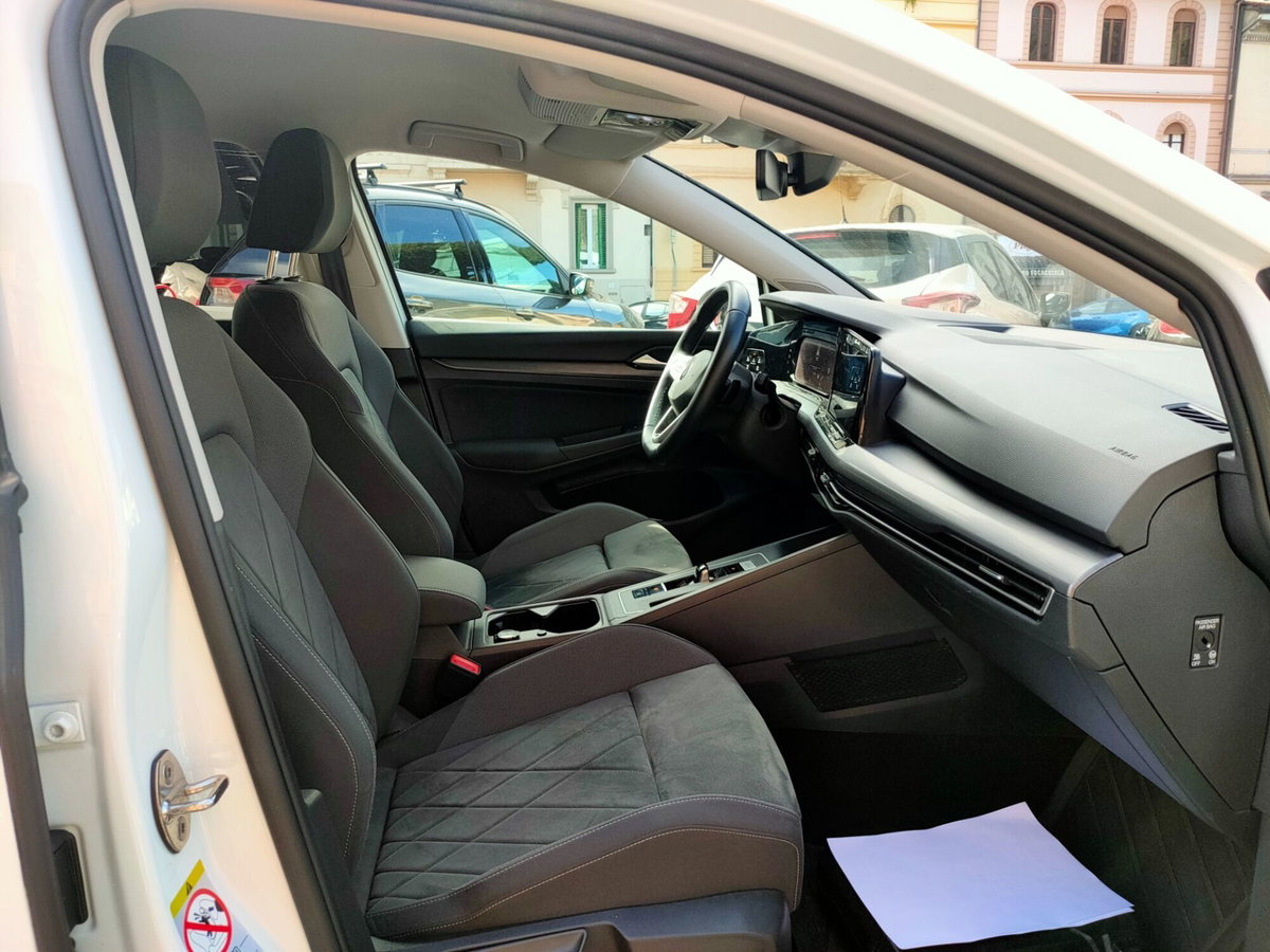 Volkswagen Golf Variant 1.5 TGI DSG Style (19)