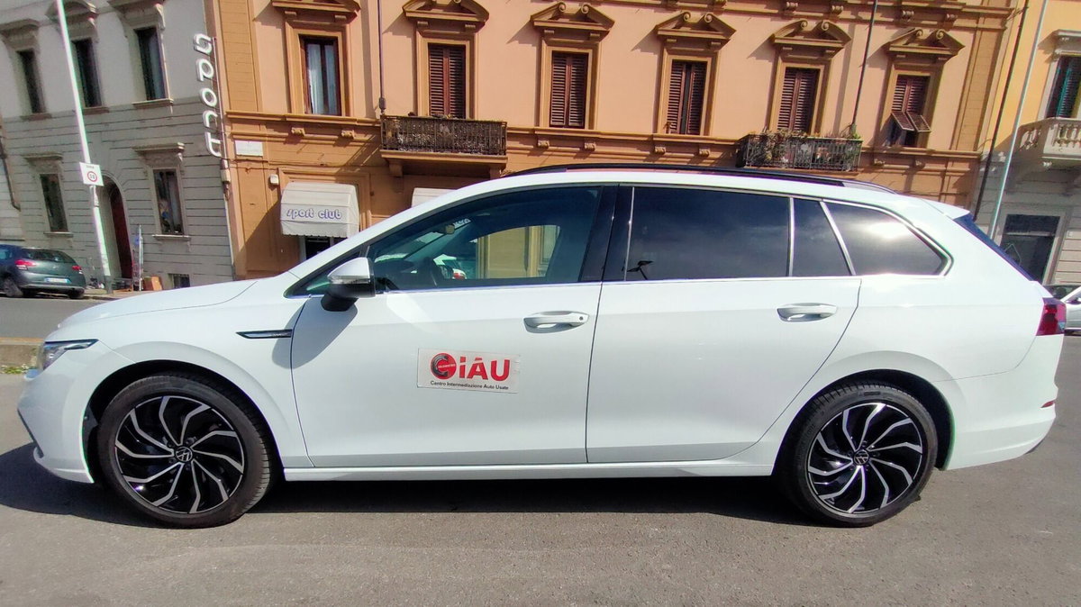 Volkswagen Golf Variant 1.5 TGI DSG Style (6)