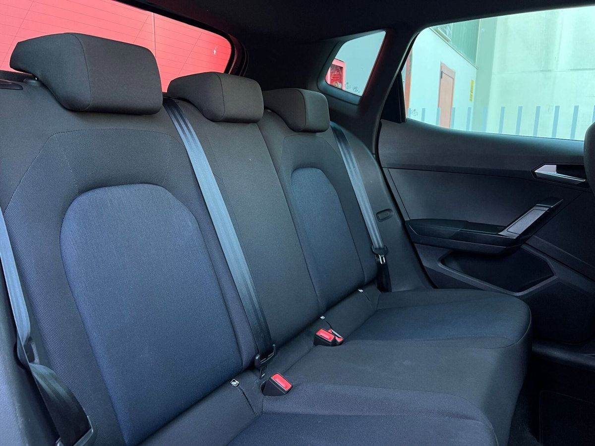SEAT Arona 1.0 EcoTSI 110 CV DSG FR (11)