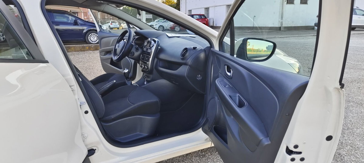 Renault Clio dCi 8V 75 CV Start&Stop 5 porte Energy Duel2 (12)