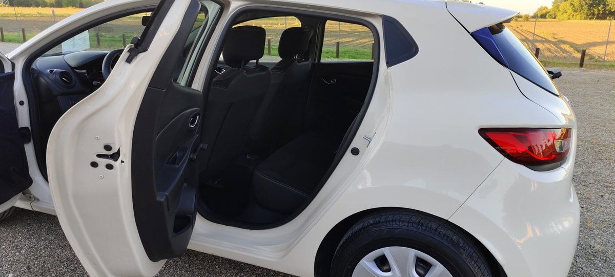 Renault Clio dCi 8V 75 CV Start&Stop 5 porte Energy Duel2 (17)