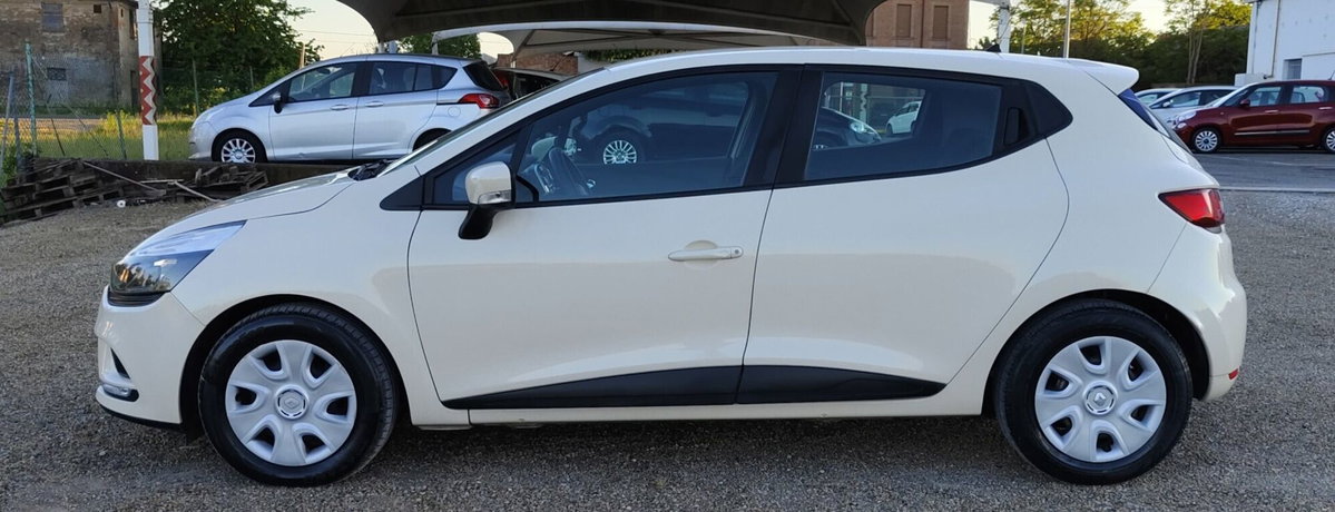 Renault Clio dCi 8V 75 CV Start&Stop 5 porte Energy Duel2 (19)