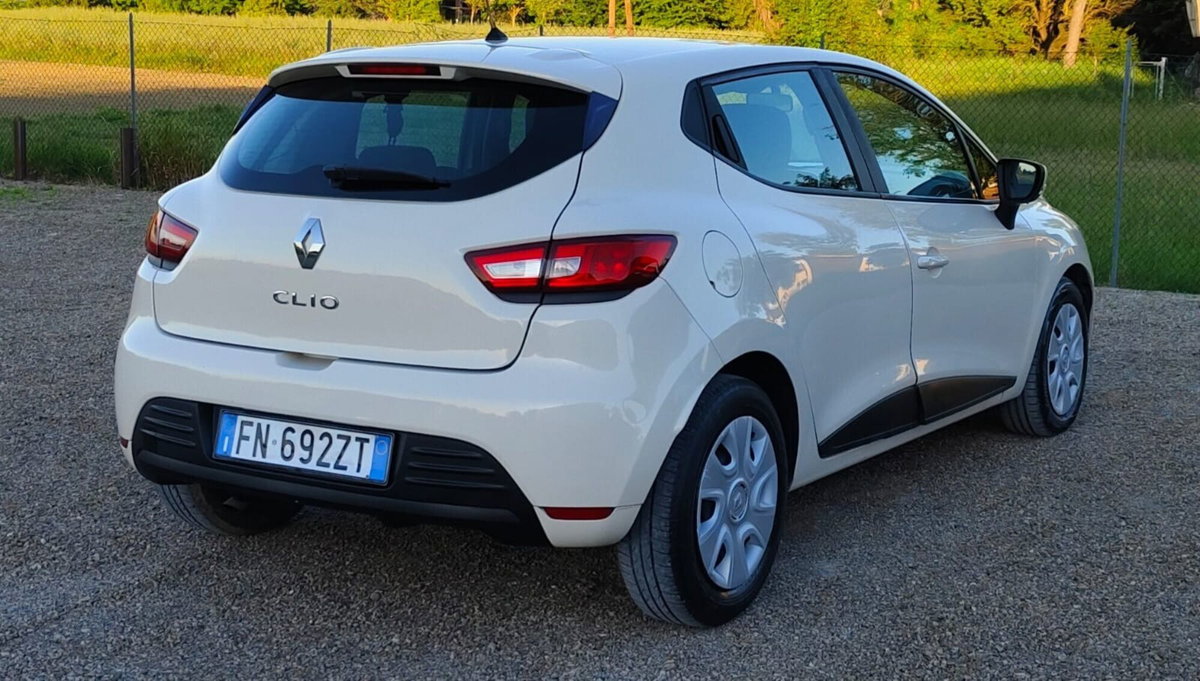Renault Clio dCi 8V 75 CV Start&Stop 5 porte Energy Duel2 (3)