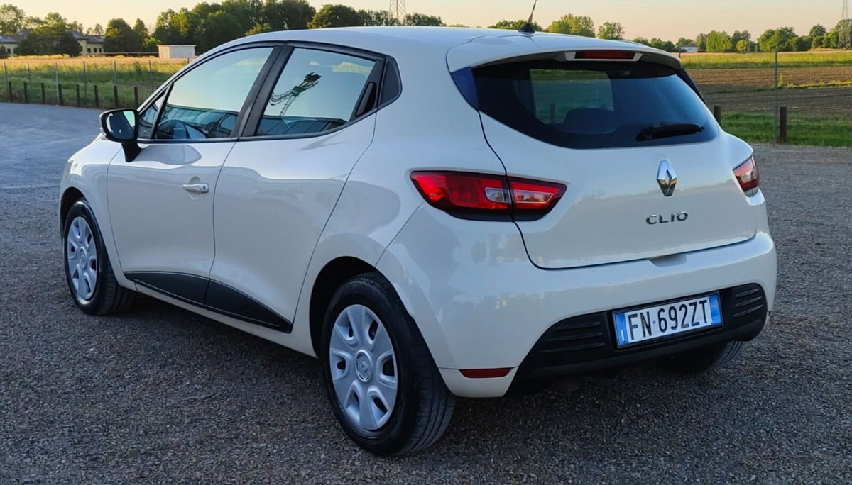 Renault Clio dCi 8V 75 CV Start&Stop 5 porte Energy Duel2 (5)
